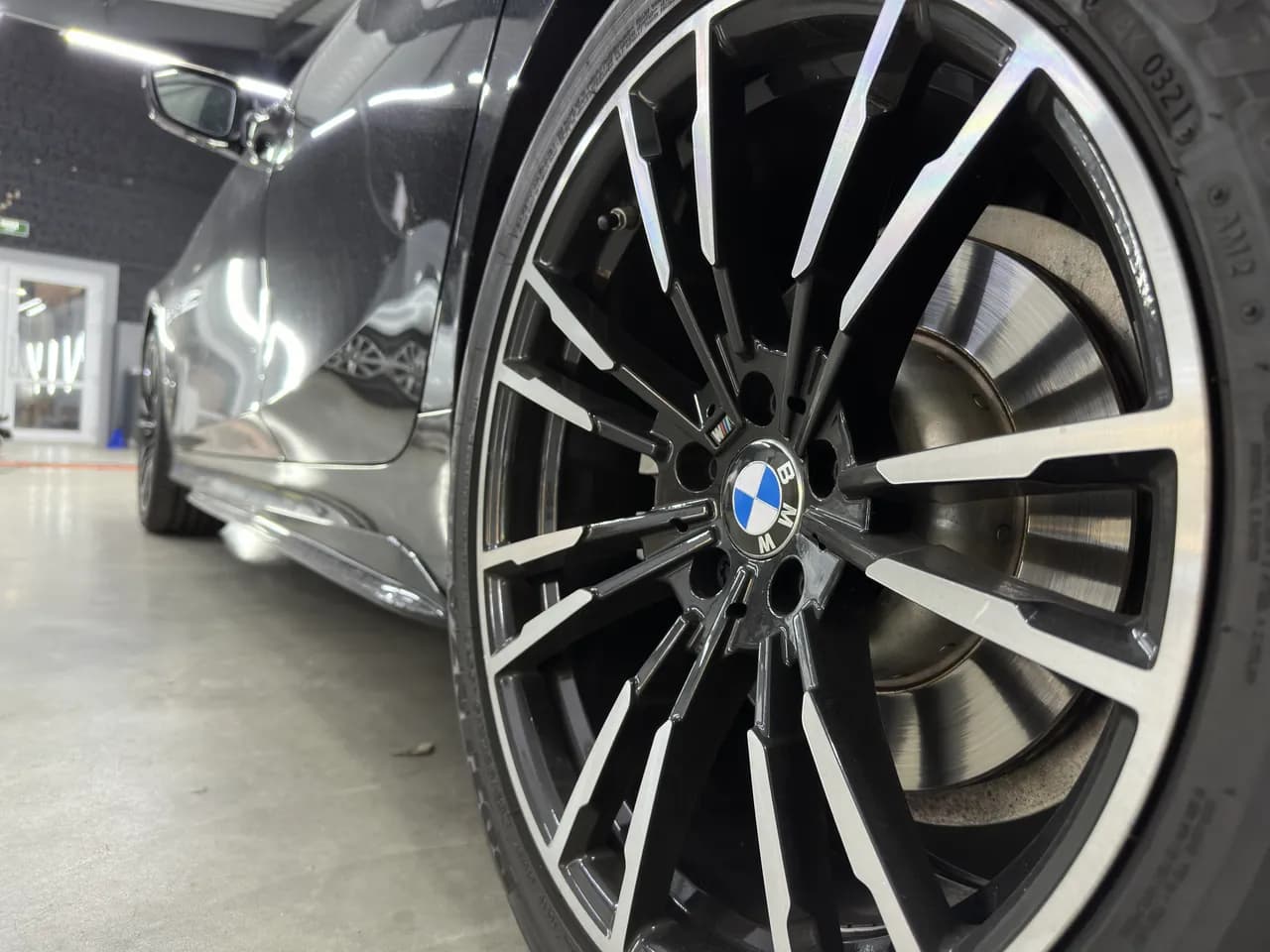 brake repair at eMechaniq car service, Kyiv