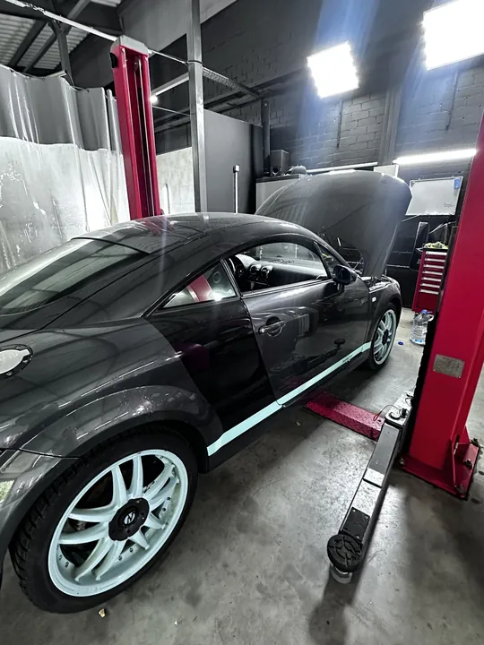 Car in the eMechaniq service bay